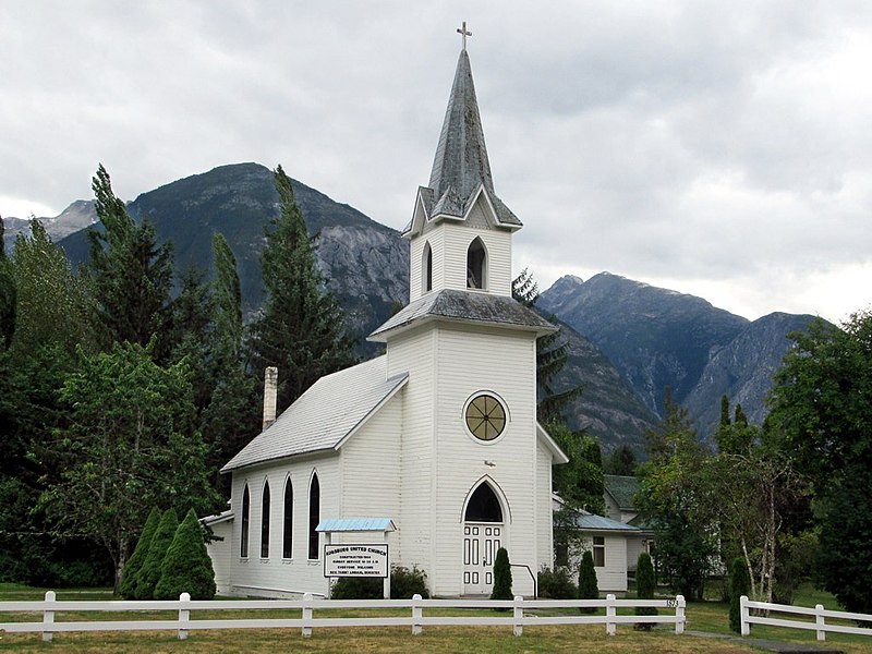 File:Augsburg Church in Hagensborg, British Columbia.jpg