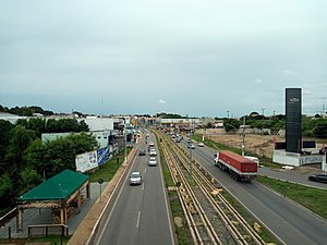 Avenida da FEB, principal via comercial da cidade