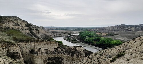 Akhar-Bakhar ridge and Ganikh river. Qax State Nature Sanctuary. Photograph: Namikilisu