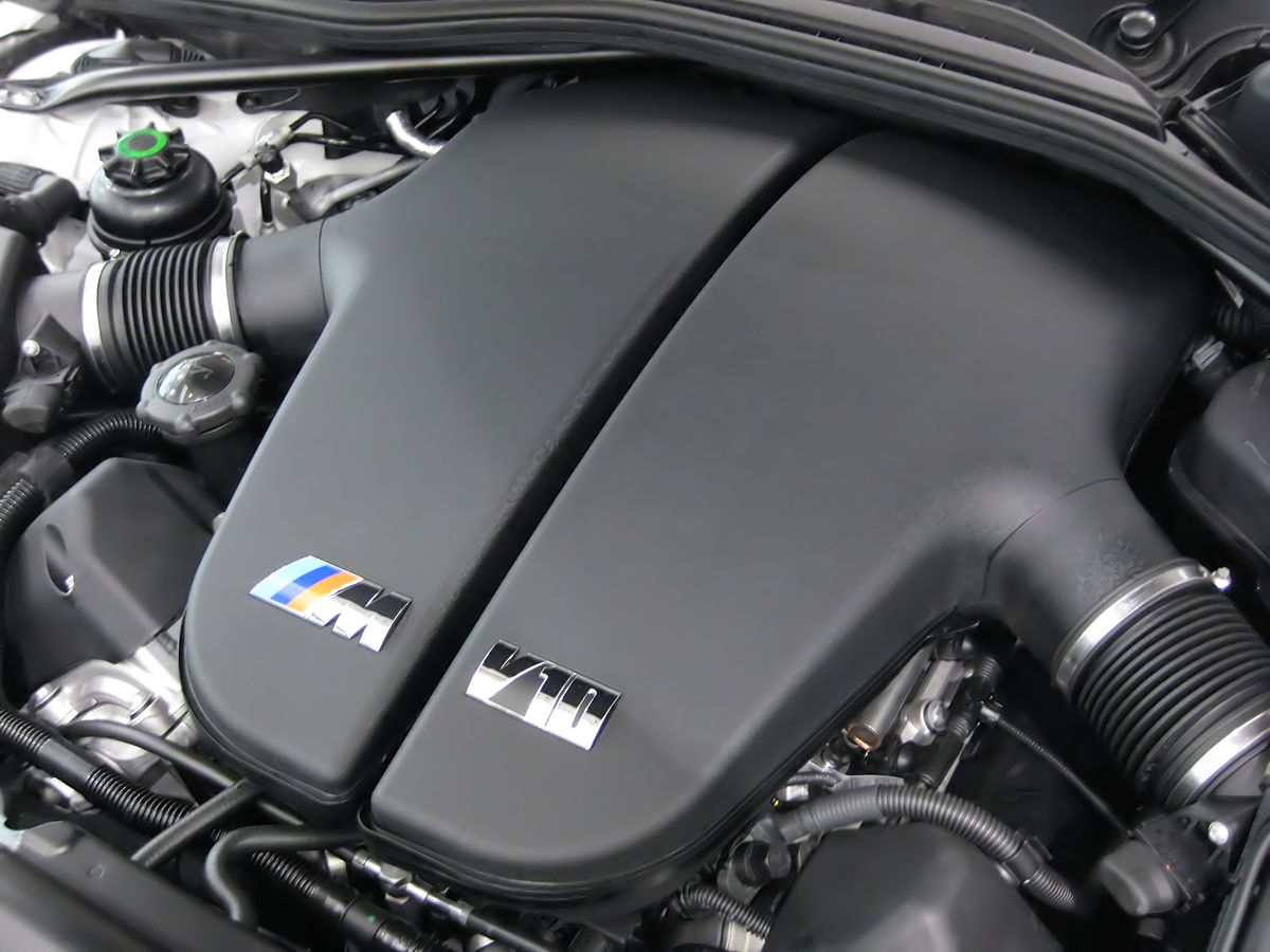 BMW M5 (2005 - 2010) used car review, Car review