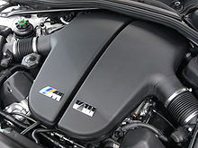 Este BMW M5 'E39' tiene complejo del modelo actual