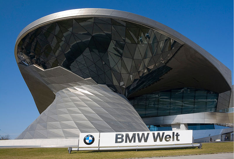 File:BMW Welt, Múnich, Alemania17.jpg