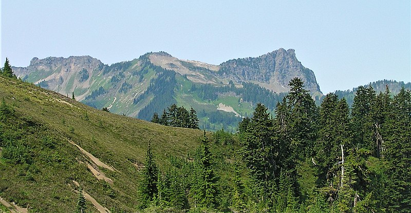 File:Bearpaw Mountain, Washington.jpg