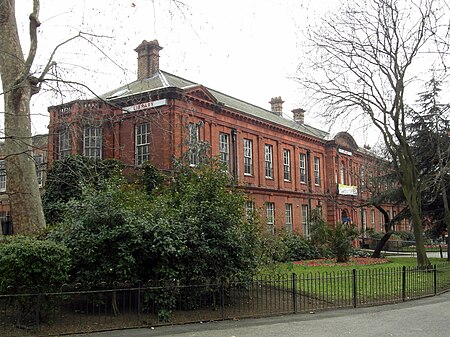 Bethnal Green Library (6952322595)