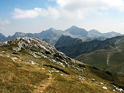 Bioč i Montenegro; i mitten finns den högsta toppen Veliki Vitao 2396 mö.h.