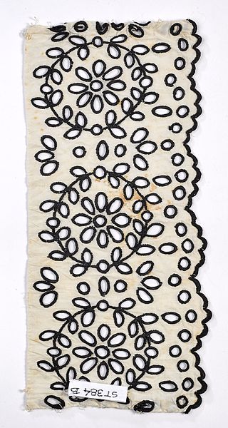 File:Border (ST384B) - Embroidery - MoMu Antwerp.jpg