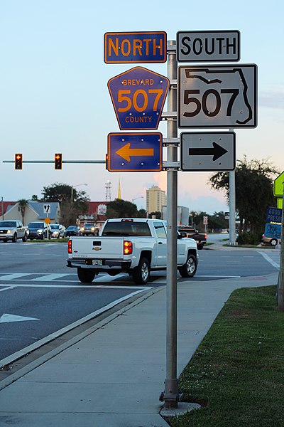 File:CR507 North FL507 South Signs - Babcock at US192.jpg