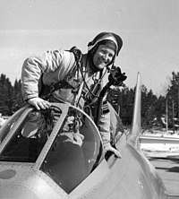 Captain-Hans-Neij-in-his-S-29C-after-breaking-the-world-speed-record-352107759058.jpg