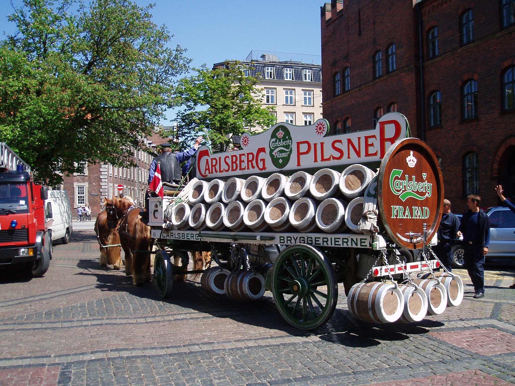 Carlsberg horse-drawn brewery wagons bl
