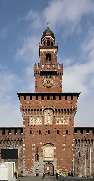 File:Castello Sforzesco (Milan) - main entrance.jpg