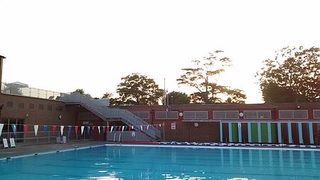 Charlton Lido deep end