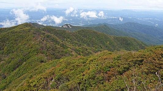 한국어: 비로봉에서 본 치악산