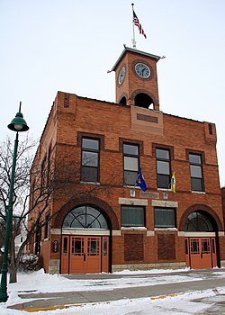 CityHallPineIslandMN.JPG