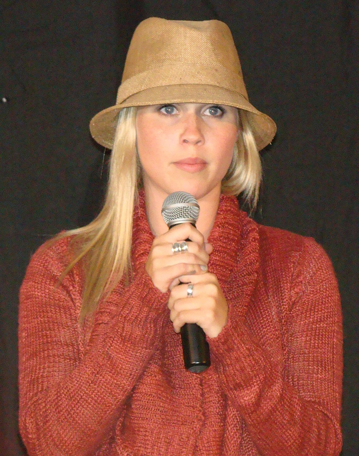 File:Claire Holt 2012 (2).jpg - Wikimedia Commons