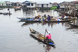 Floating market in Ganvié II