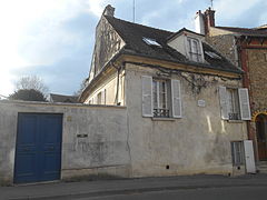 House where lived the artist Corot.