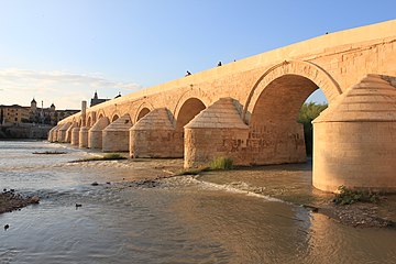 Español: Puente romano. English: Roman Bridge.