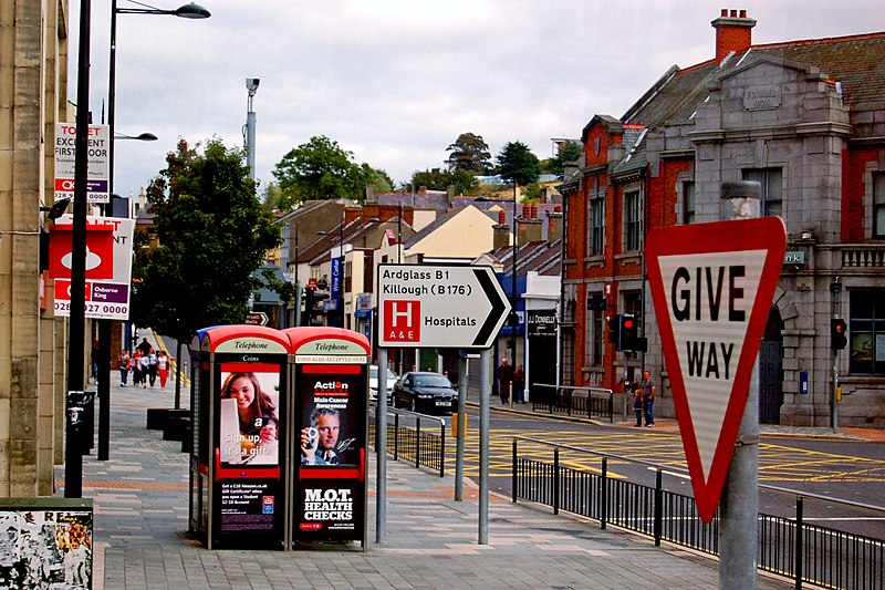 File:Downpatrick - Market Street (A25) - geograph.org.uk - 3694291.jpg