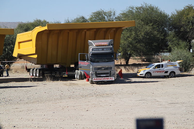 File:Dump Semi-Trailer Truck Rehoboth, Namibia.JPG