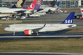 SAS Ireland Airbus A320neo EI-SIB (38497026115).jpg