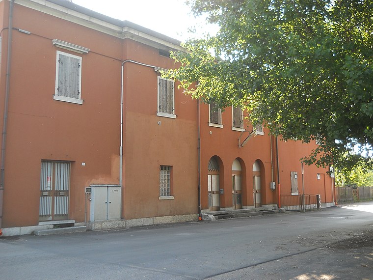 Pescantina railway station