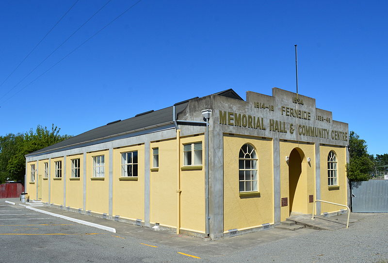 File:Fernside Memorial Hall 002.JPG