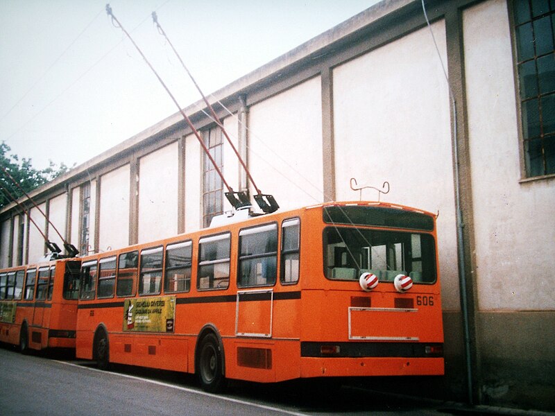 File:Filobus 606 prospettiva.jpg