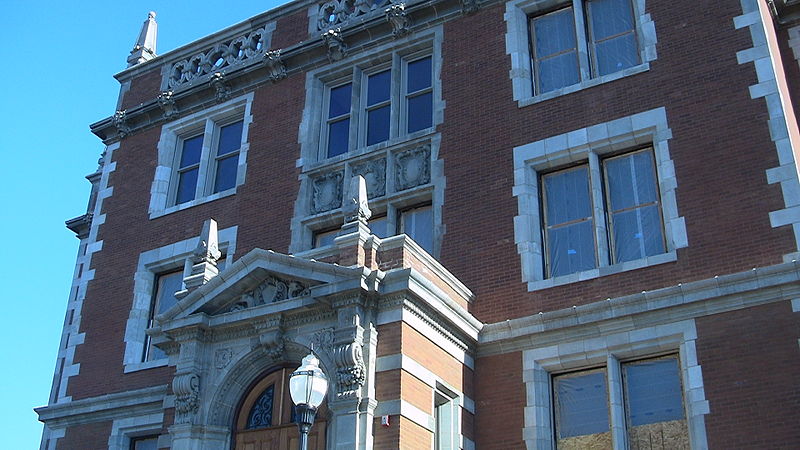 File:Folwell Hall showing entryway, during renovation.JPG