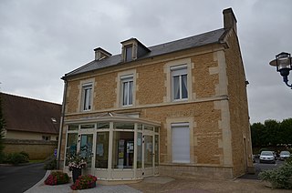 Frénouville - Mairie.JPG