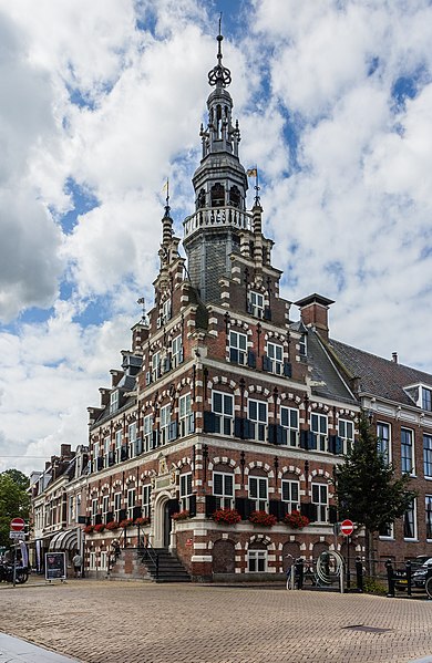 File:Franeker. Stadhuis. 03-08-2021. (actm) 01.jpg