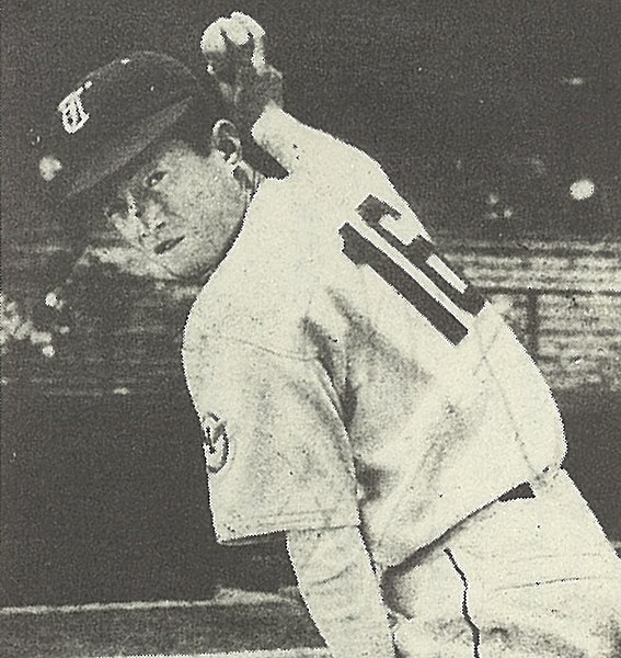 File:Fumiya Tsuta Tokyu Flyers.jpg