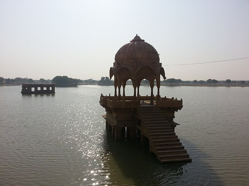 File:Gadsisar Lake, Jaisalmer, Rajasthan, India - panoramio.jpg