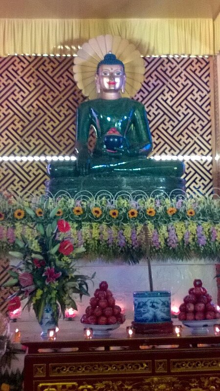 Tập_tin:Gem_Buddha_for_Universal_peace.jpg