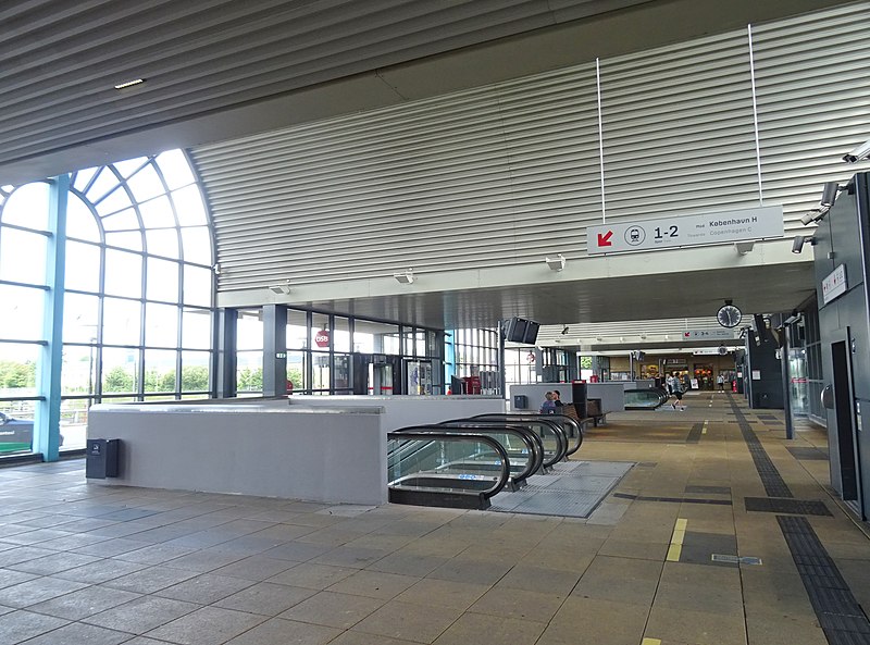 File:Høje Taastrup Station 06.jpg