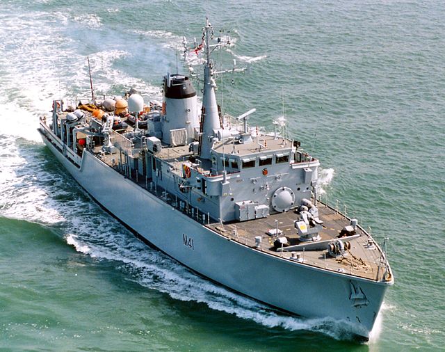 HMS Quorn in 2001