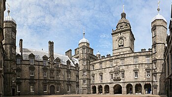 The Quadrangle of George Heriot's Hospital, Edinburgh, built in the mid-seventeenth century Heriot Hospital court.jpg
