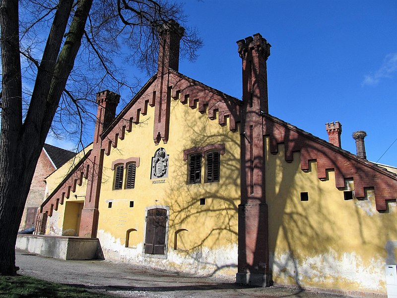 File:Horažďovice (8).jpg