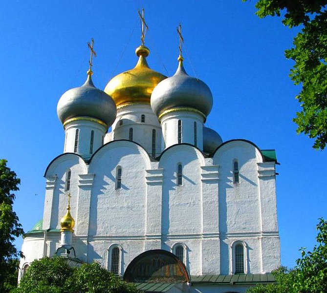 File:In God we trust ^ Новодевичий монастырь. Moscow, Russia. - panoramio - Oleg Yu.Novikov (16).jpg