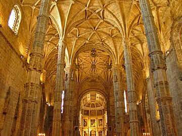 Interior Mosteiro dos Jerónimos.jpg