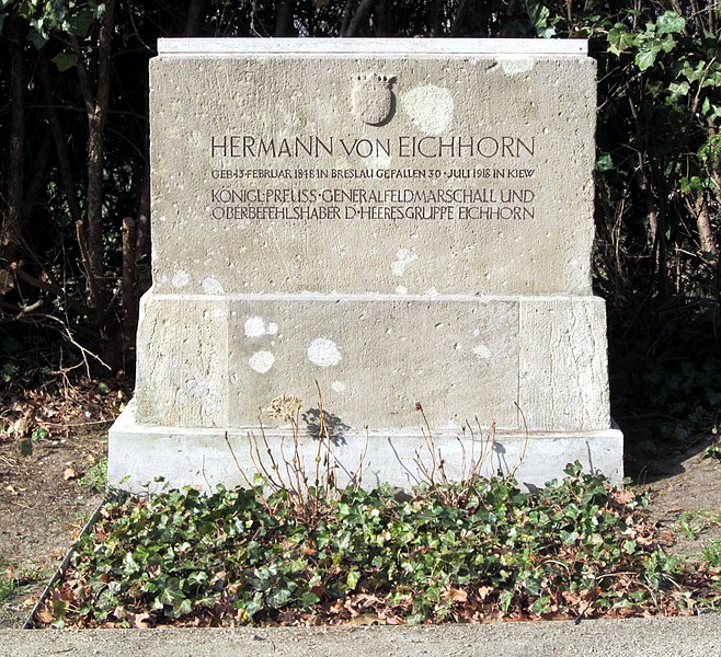 File:Invalidenfriedhof, Grabmal von Eichhorn, Hermann.jpg