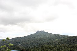 Gunung Watu Sangia di Tangkeno, Kabaena Tengah