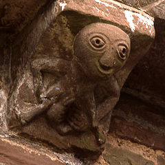 Kilpeck romanesque corbel (Sheela na Gig)