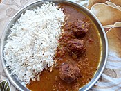 Sauced meatballs with rice