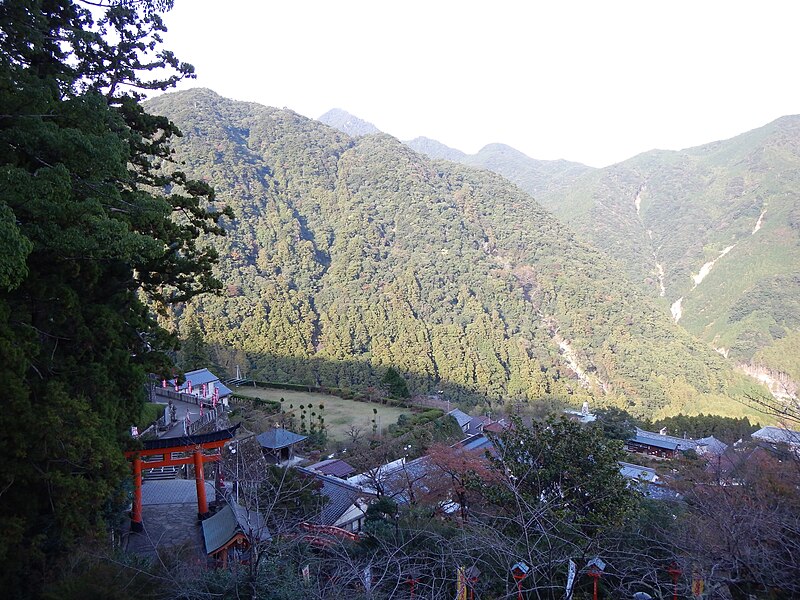 File:Kumano Kodo pilgrimage route Kumano Nachi Taisha World heritage 熊野古道 熊野那智大社06.JPG