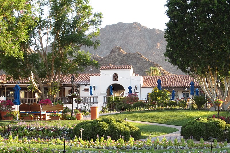 File:La Quinta Resort Early Morning (cropped).JPG