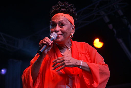 La cantant cubana Omara Portuondo (3736772084)