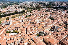 Lucca Altstadt 2021.jpg