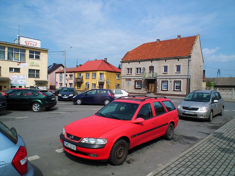 File:MOs810 WG 2018 8 Zaleczansko Slaski (Bolesławiec (województwo łódzkie, market sq.).jpg