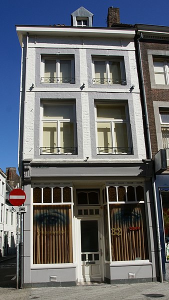 File:Maastricht - rijksmonument 26989 - Grote Gracht 32 20100718.jpg