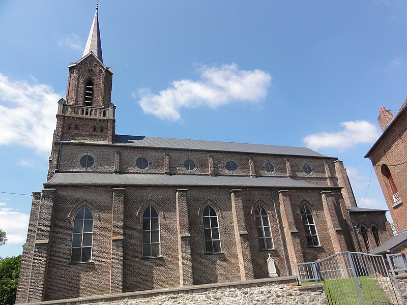 Mairieux (Nord, Fr) Ã©glise, latÃ©ral